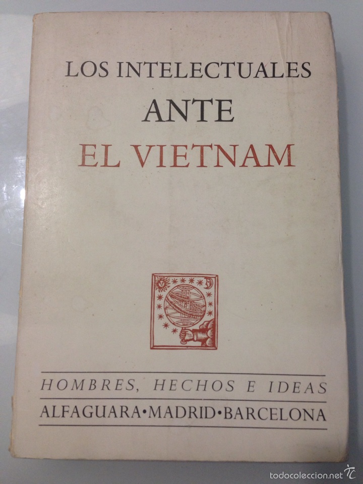 Libros de segunda mano: Libro Los intelectuales ante el Vietnam. - Foto 1