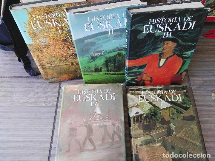 Libros de segunda mano: Coleccion 5 Libros tomos Historia de Euskadi - Foto 1