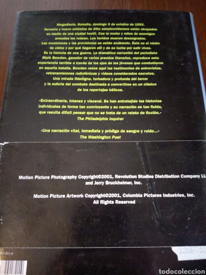Libros de segunda mano: Black Hawk derribado. Mark Bowden - Foto 2