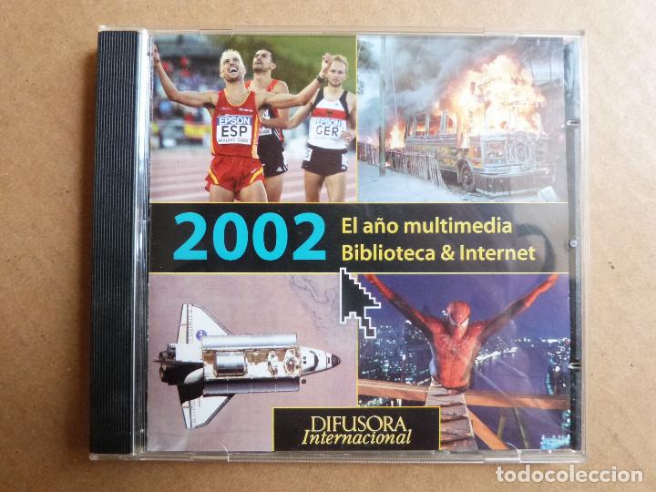 Libros de segunda mano: El a&ntilde;o multimedia biblioteca internet CD complemento a los libros de Difusora Internacional 2002 - Foto 1