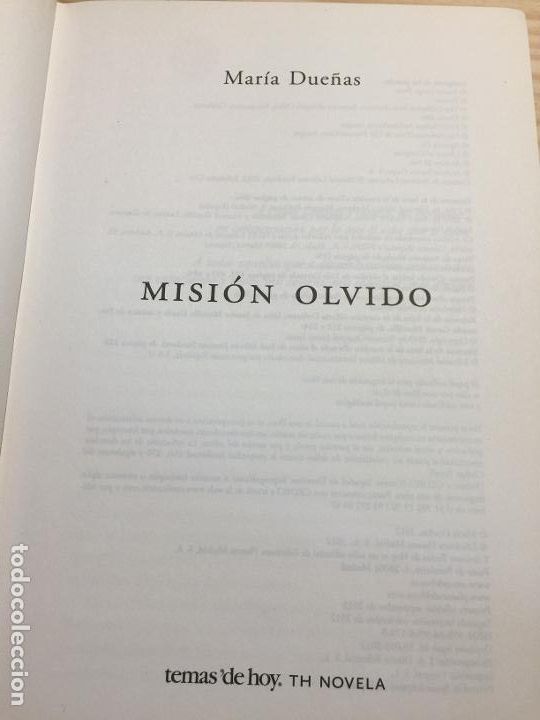 Libros de segunda mano: Misi&oacute;n Olvido - Mar&iacute;a Due&ntilde;as - Foto 2