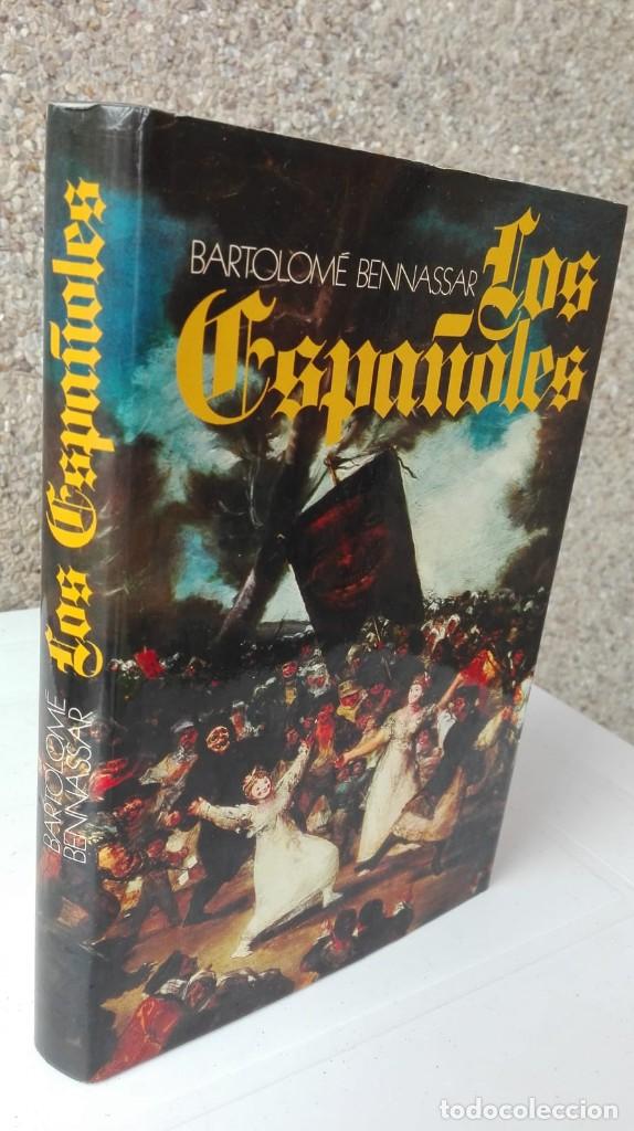 Libros de segunda mano: Los espa&ntilde;oles. Autor: Bartolom&eacute; Bennassar - Foto 2