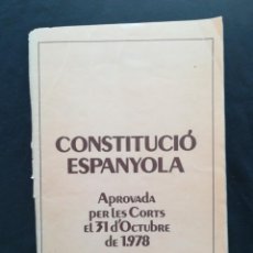 Libros de segunda mano: CONSTITUCIÓN ESPAÑOLA CONSTITUCIÓ ESPANOLA REFERENDUM NACIONAL 6 DE DICIEMBRE. Lote 217596881