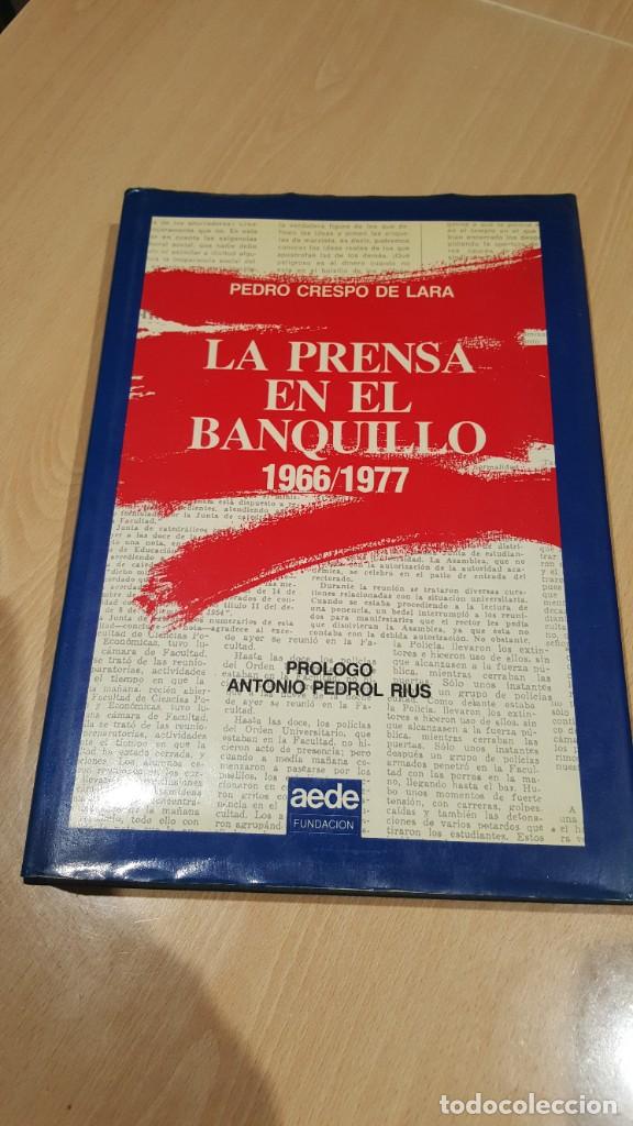 Libros de segunda mano: La prensa en el banquillo 1966 - 1977 - Foto 1