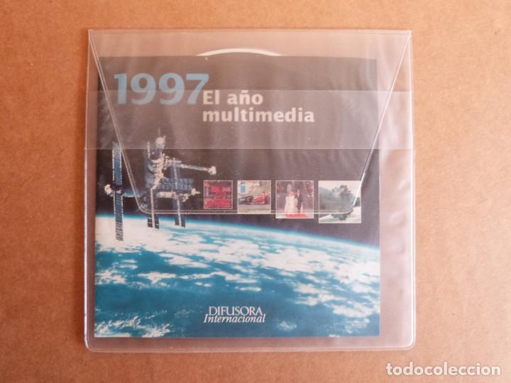 Libros de segunda mano: Complemento al libro Anuario de los Hechos 1997 CD Rom El a&ntilde;o multimedia - Difusora Internacional - Foto 1