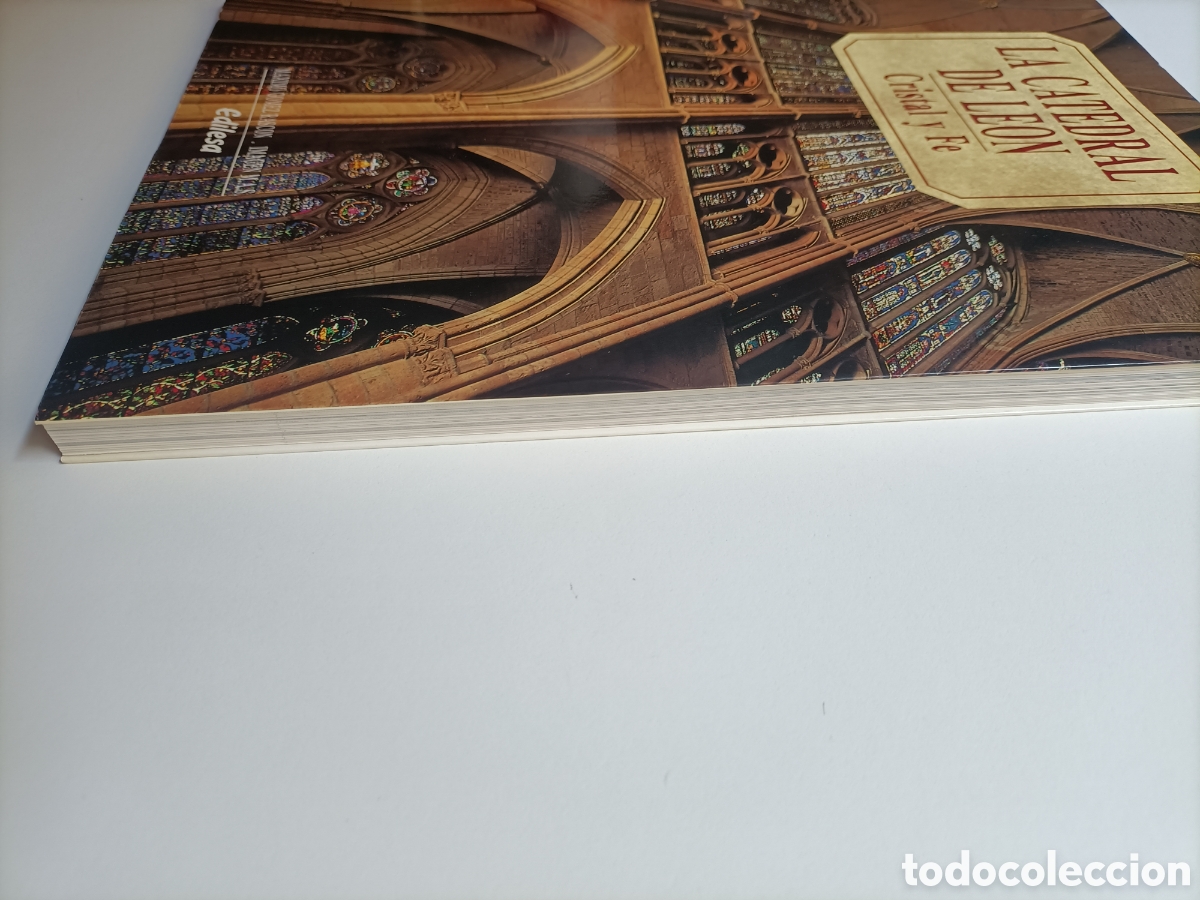 Libros de segunda mano: La catedral de Le&oacute;n. Cristal y fe. M&aacute;ximo G&oacute;mez - Foto 4
