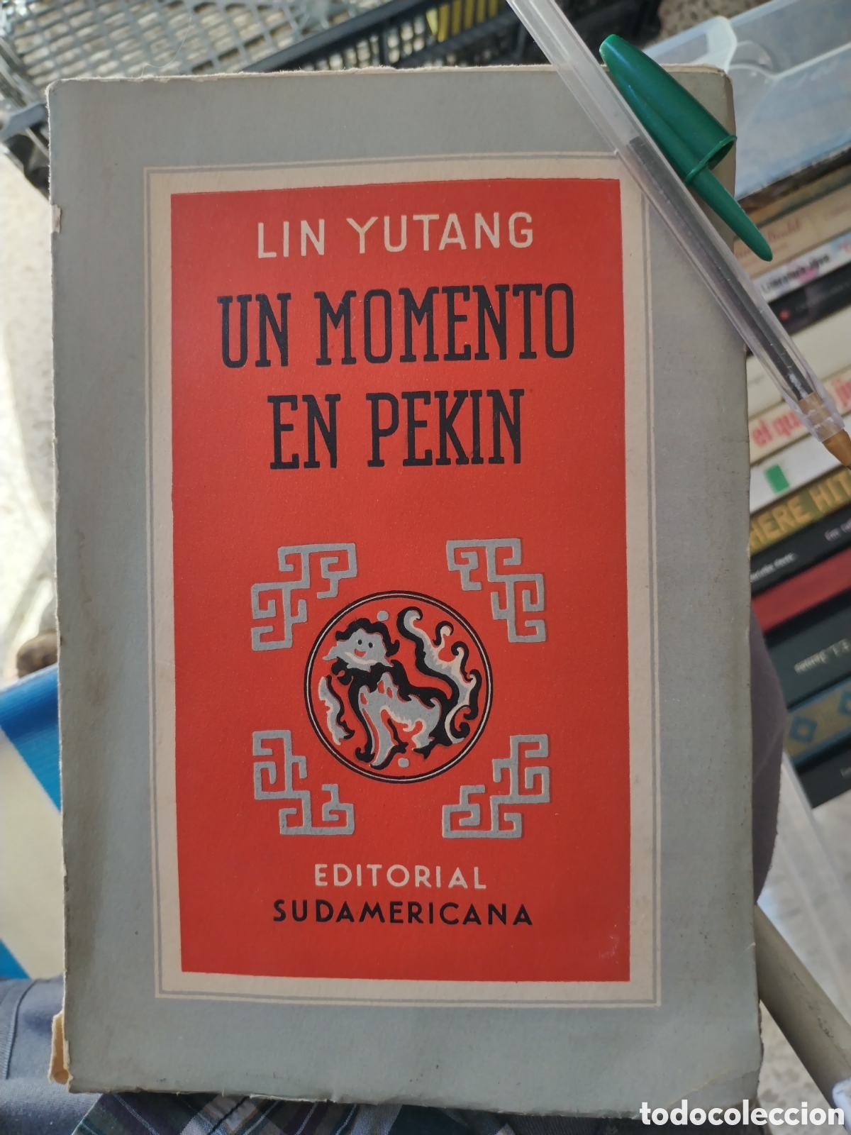 Libros de segunda mano: UN MOMENTO EN PEQUIN,a&ntilde;o 1939 - Foto 1