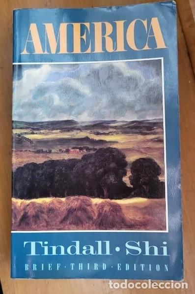Libros de segunda mano: AMERICA Tindall Shi (en ingl&eacute;s) - Foto 1