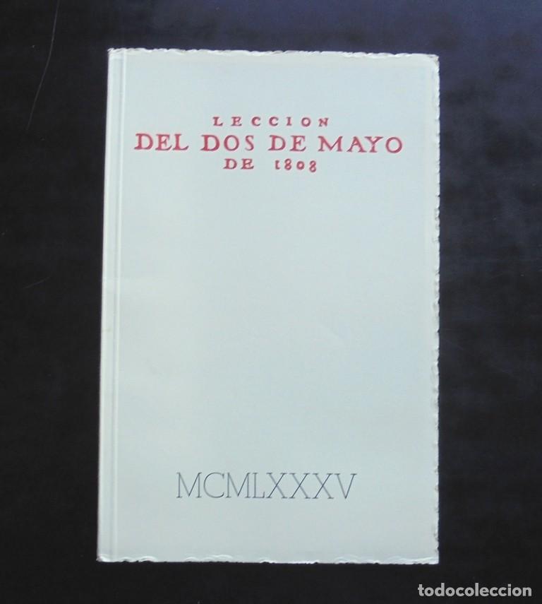 Libros de segunda mano: Lecci&oacute;n del Dos de Mayo de 1808 facs&iacute;mil 1985 impecable - Foto 1