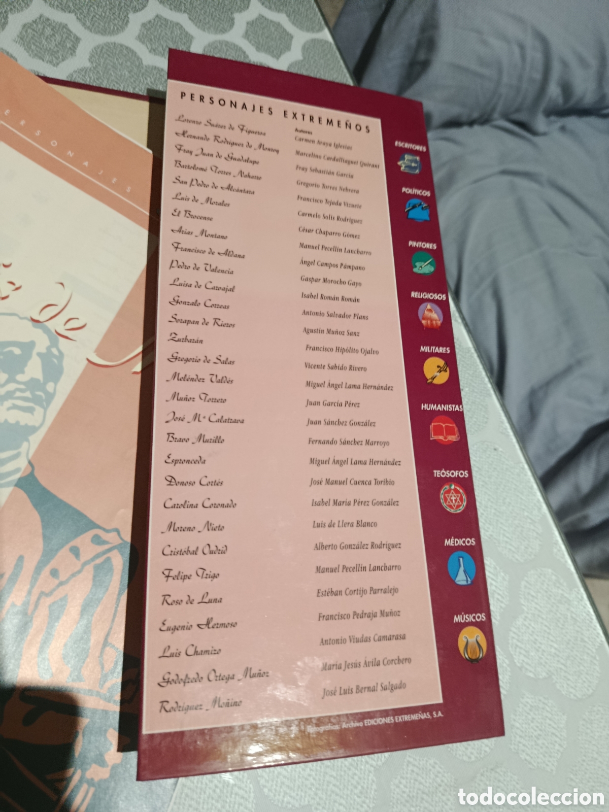 Libros de segunda mano: Fasc&iacute;culos extreme&ntilde;os ilustres - Foto 4