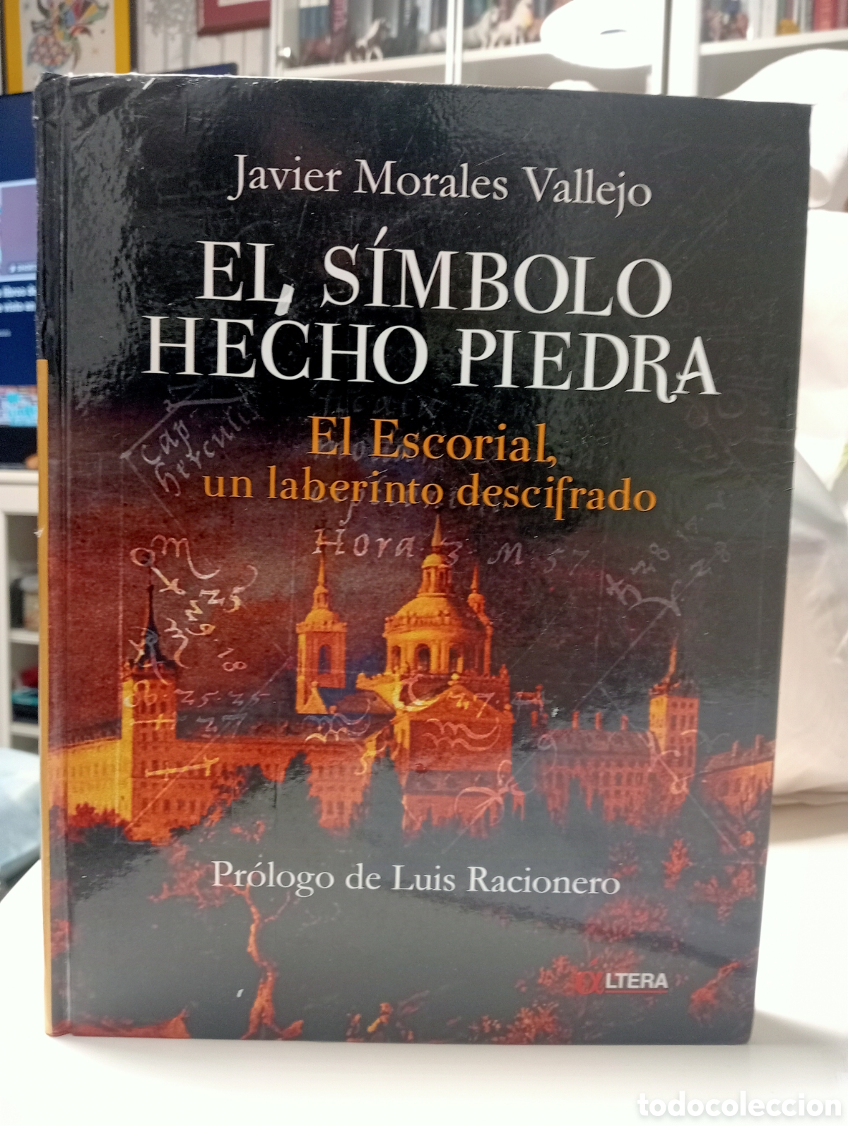 Libros de segunda mano: El s&iacute;mbolo hecho piedra.