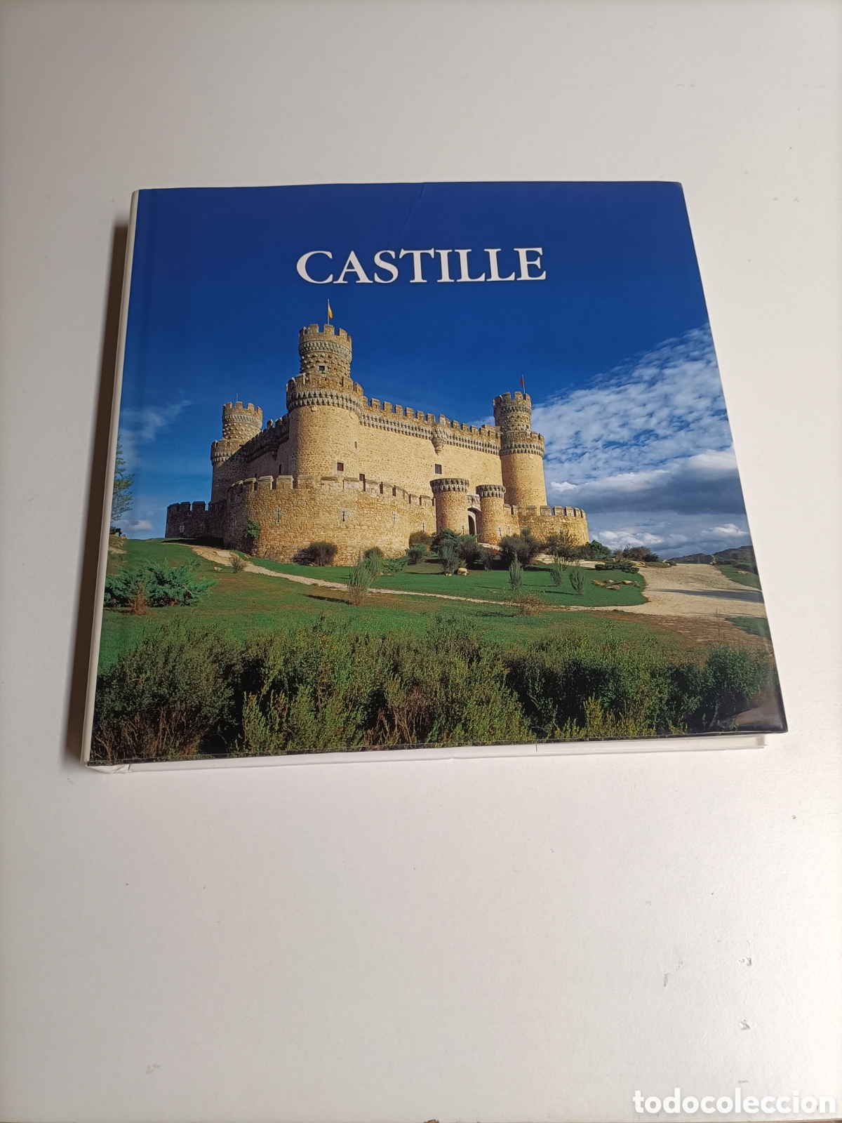 Libros de segunda mano: Castille. James Bentley. Texto en franc&eacute;s Castilla