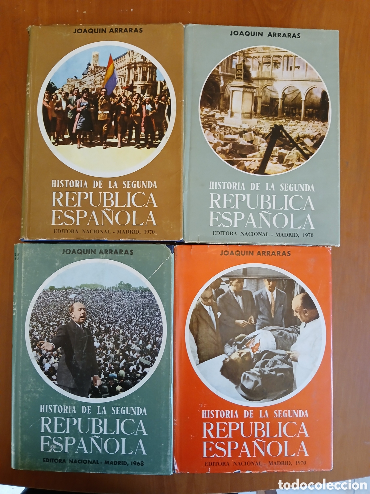 Libros de segunda mano: Historia de la Segunda Rep&uacute;blica Espa&ntilde;ola. Joaqu&iacute;n Arraras. 4 tomos, Completa.