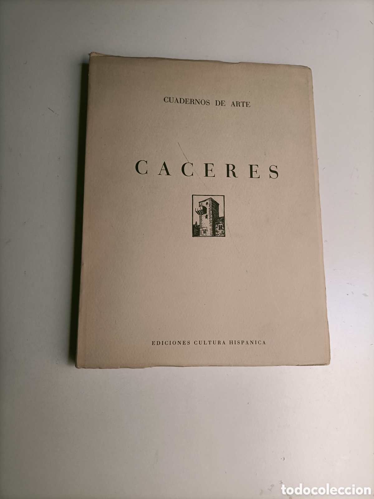 Libros de segunda mano: C&aacute;ceres. Estudio hist&oacute;rico art&iacute;stico. Cuadernos de arte. Cultura hisp&aacute;nica Temas extreme&ntilde;os