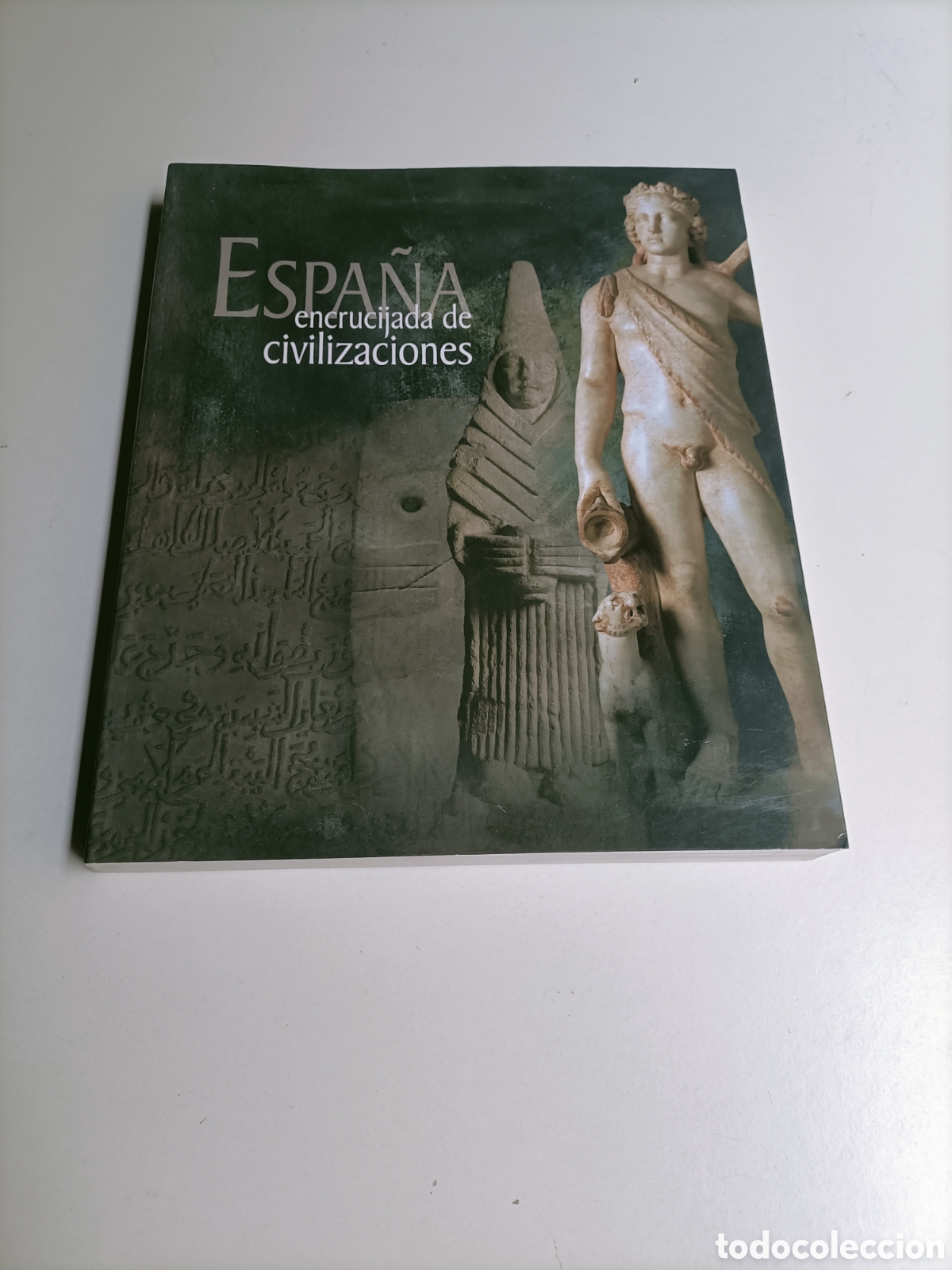 Libros de segunda mano: Espa&ntilde;a encrucijada de civilizaciones.. cat&aacute;logo exposici&oacute;n Chile
