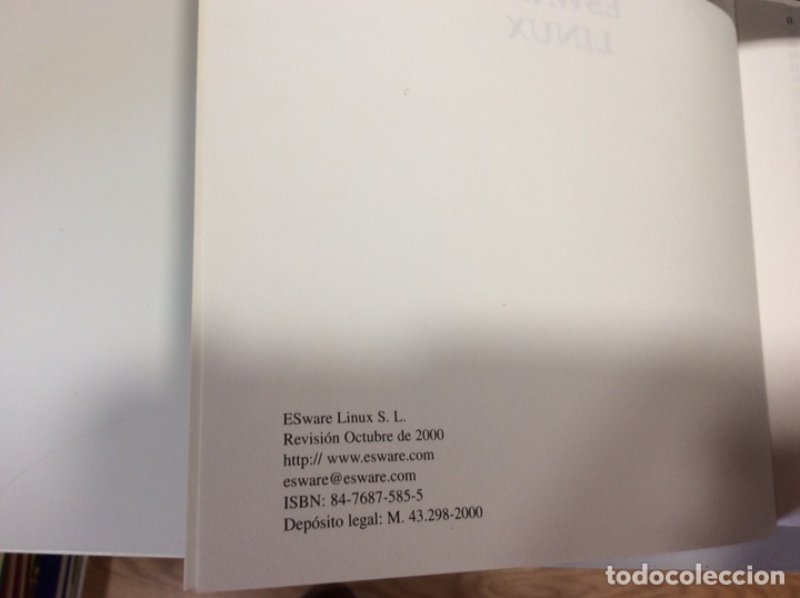 Libros de segunda mano: ESWARE 2.0 LINUX -EDICION A&Ntilde;O 2000 - Foto 2