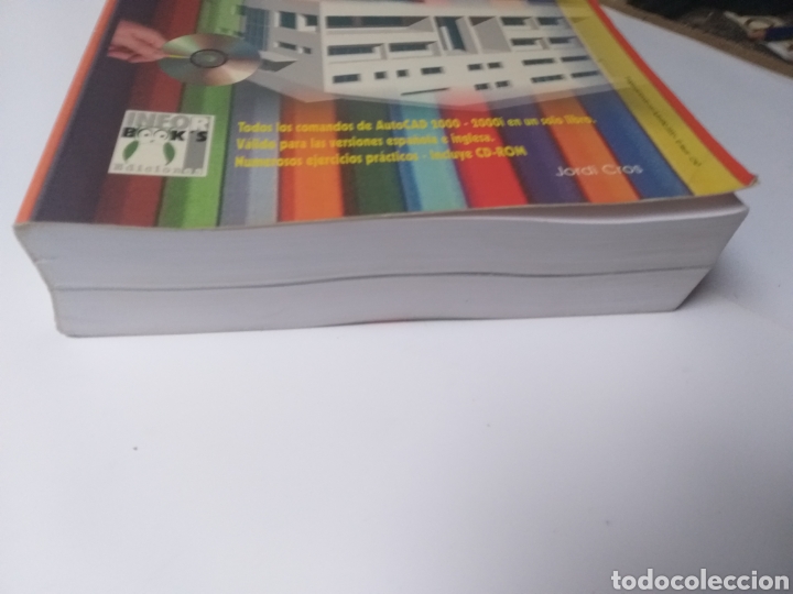 Libros de segunda mano: Inform&aacute;tica . AutoCAD pr&aacute;ctico 2000-2001 Jordi Cros - Foto 3