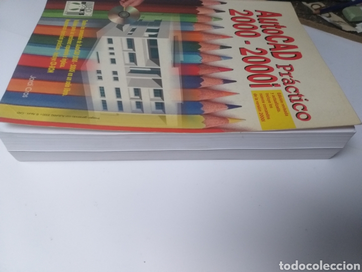 Libros de segunda mano: Inform&aacute;tica . AutoCAD pr&aacute;ctico 2000-2001 Jordi Cros - Foto 4