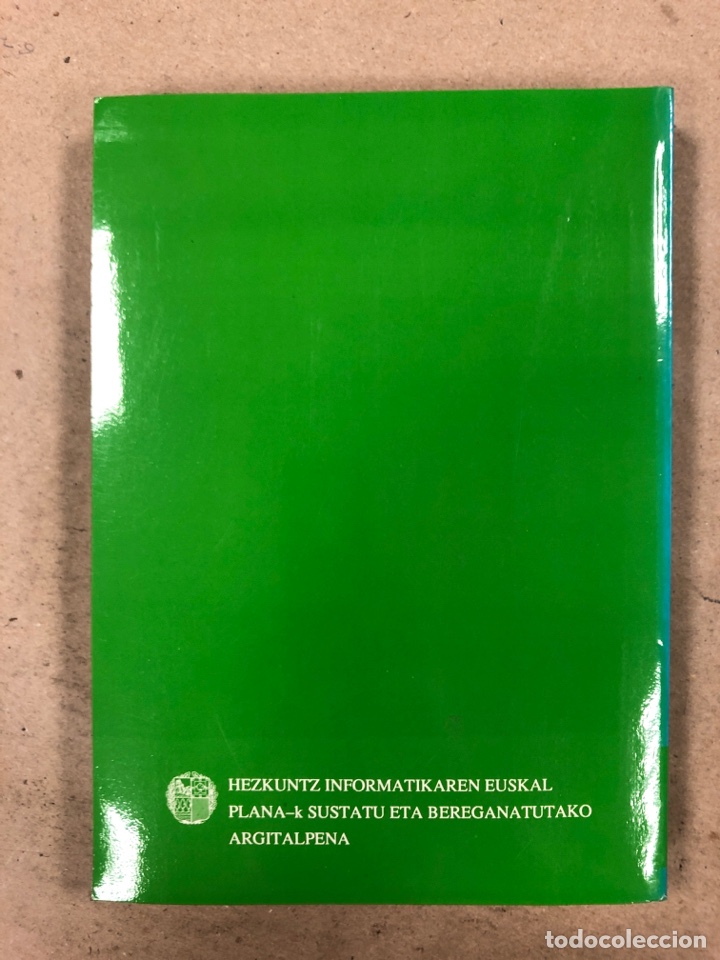Libros de segunda mano: LOGO, DORTOKAREN GRAFIKOEKIN PROGRAMATZEN. 1988. EUSKARAZ. - Foto 7