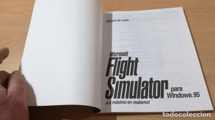 Libros de segunda mano: MIRCROSOFT RESUMEN DE TECLAS FLIGHT SIMULATOR WINDONS 95 ESQ107 - Foto 3
