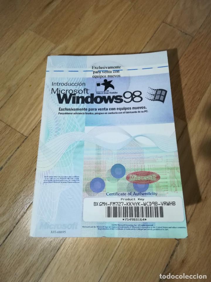 Libros de segunda mano: Manual Introducci&oacute;n Microsoft Windows 98 - Foto 1