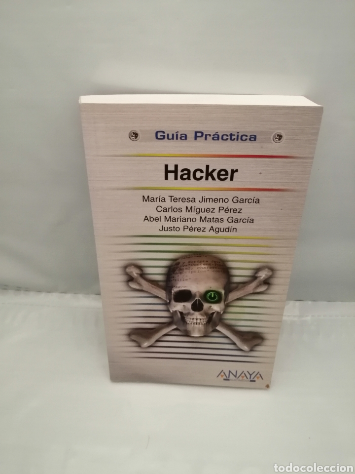 Libros de segunda mano: HACKER. Gu&iacute;a Pr&aacute;ctica - Foto 1