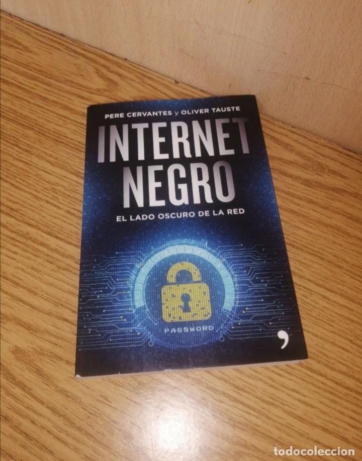 Libros de segunda mano: INTERNET NEGRO - Foto 1