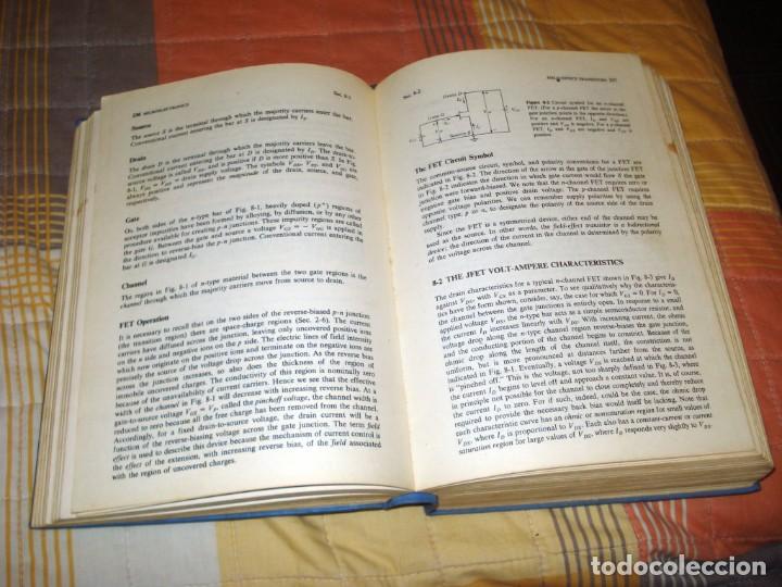 Libros de segunda mano: MICROELECTRONICS Digital Analog Circuits Systems. ED. PUEBLO Y EDUCACI&Oacute;N (Cuba). INGL&Eacute;S. ED. 1982 - Foto 6