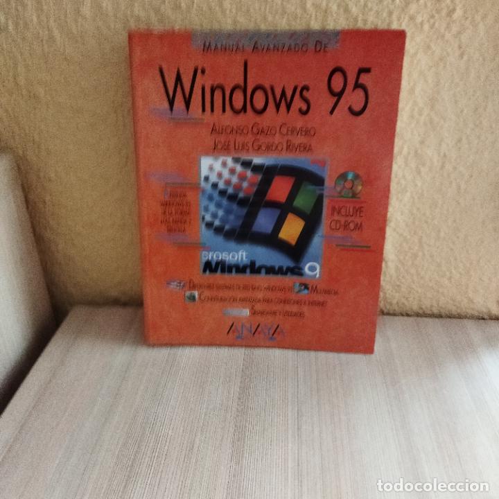 Libros de segunda mano: Manual avanzado de Windows 95 - Foto 1