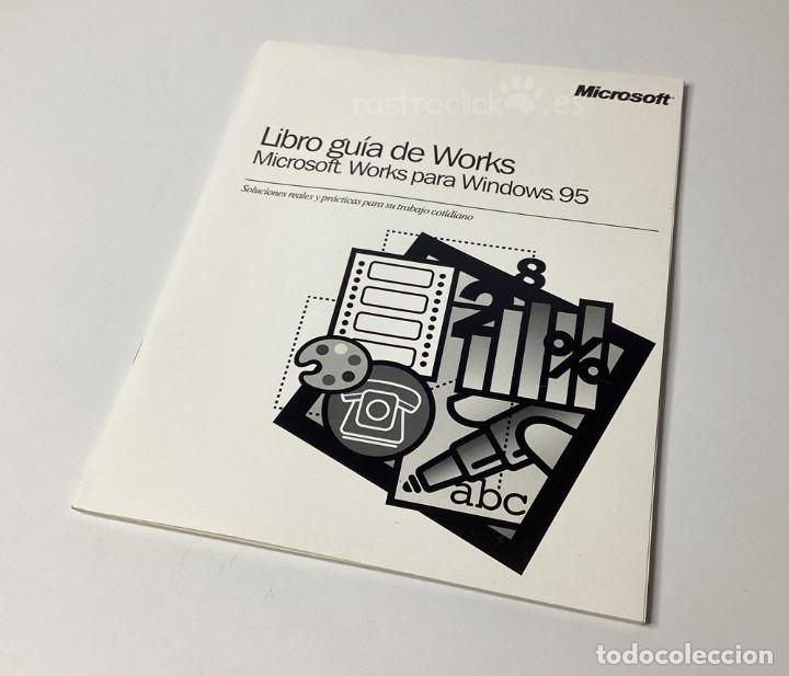 Libros de segunda mano: Libro gu&iacute;a de Works Microsoft Works para Windows 95 - Foto 1