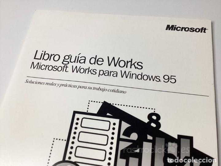 Libros de segunda mano: Libro gu&iacute;a de Works Microsoft Works para Windows 95 - Foto 2