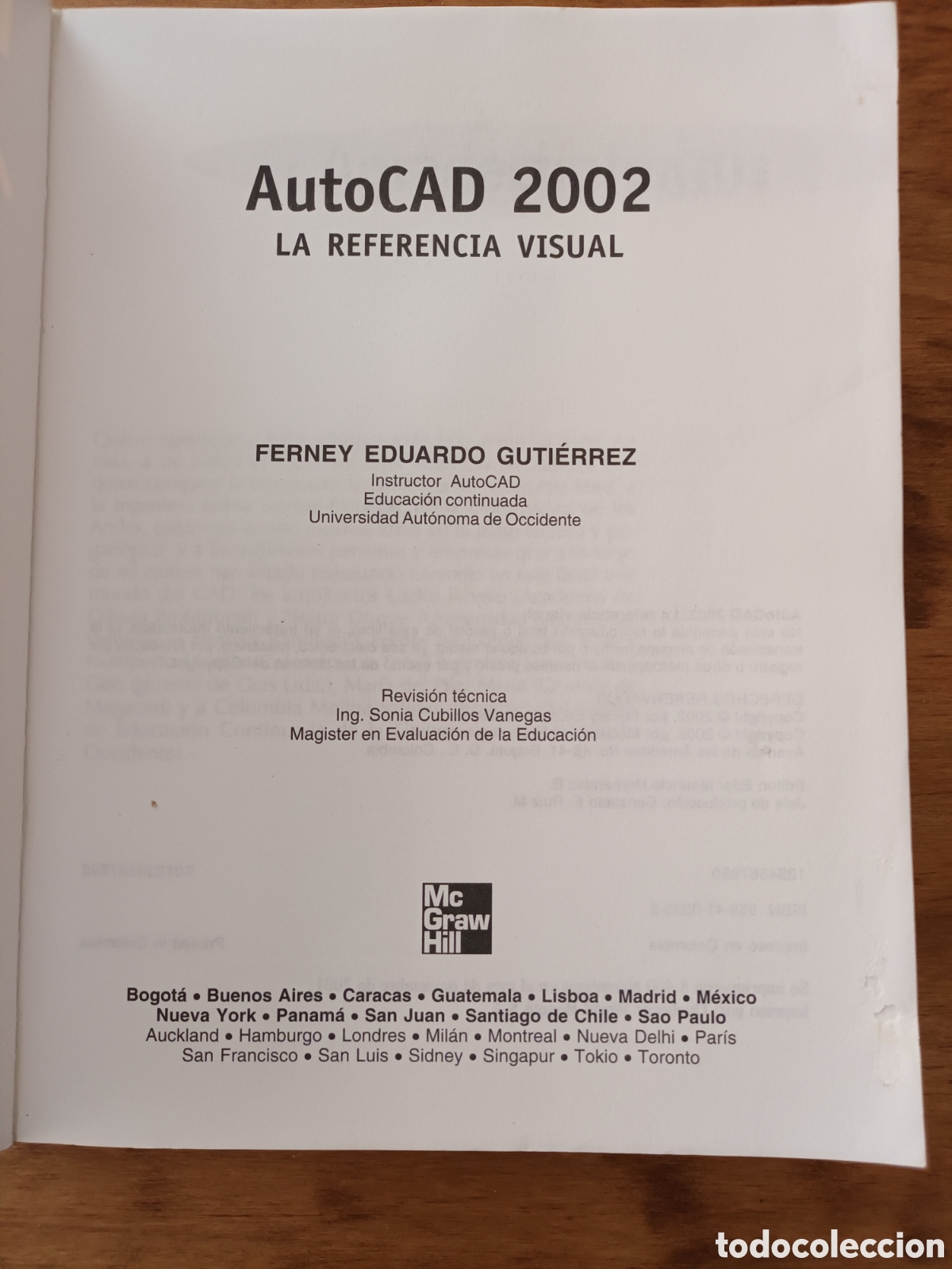 Libros de segunda mano: AUTOCAD 2002. LA REFERENCIA VISUAL. FERNEY EDUARDO GUTI&Eacute;RREZ. - Foto 2