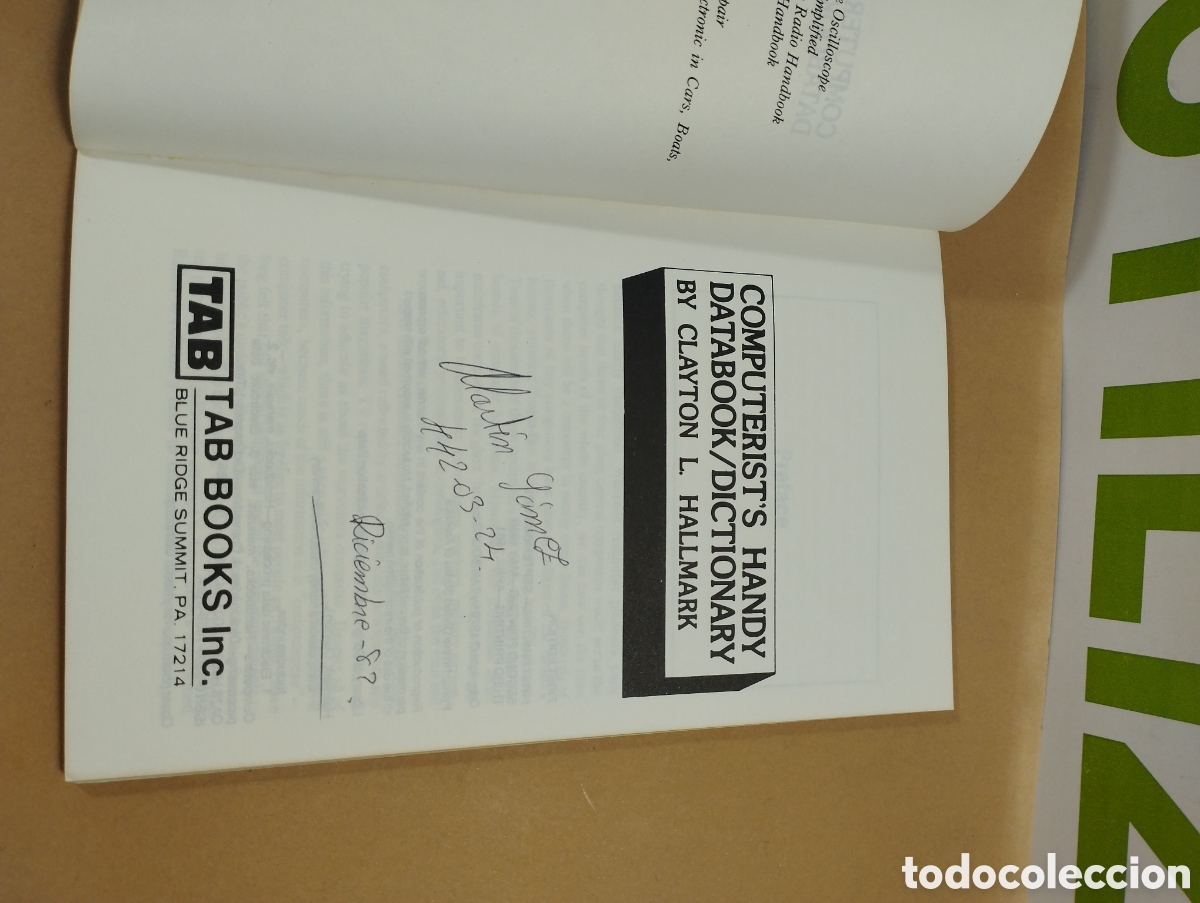Libros de segunda mano: Computerists handy databook/ Dictionary. - Foto 2