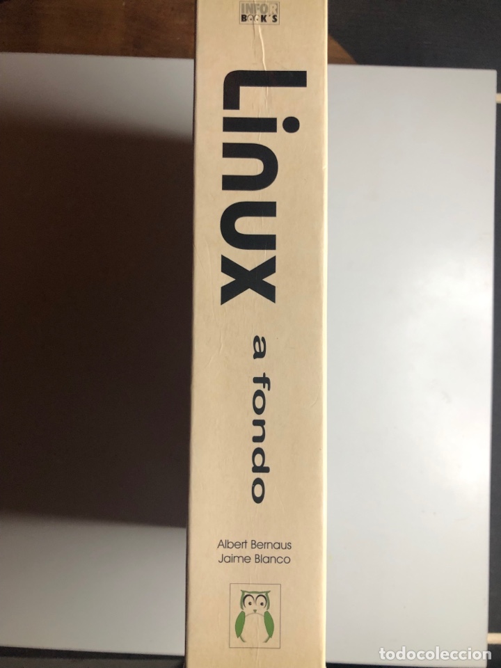 Libros de segunda mano: LINUX A FONDO. Albert Bernaus y Jaime Blanco - Foto 2