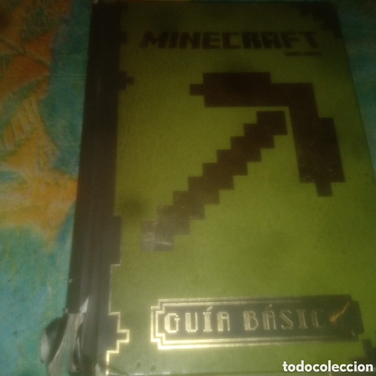 Libros de segunda mano: Minicraft,guia b&aacute;sica,da&ntilde;ado el lado izquierdo - Foto 2