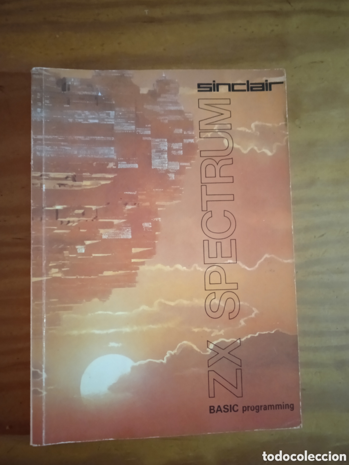Libros de segunda mano: ZX SPECTRUM Basic programming. - Foto 1
