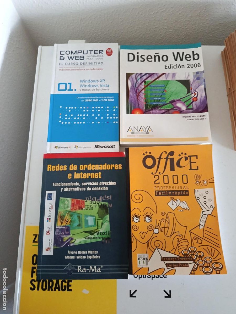 Libros de segunda mano: 4 libros de inform&aacute;tica dise&ntilde;o de pag wed edici&oacute;n del 2006 ,computer web con 3 dvd , office 2000 p