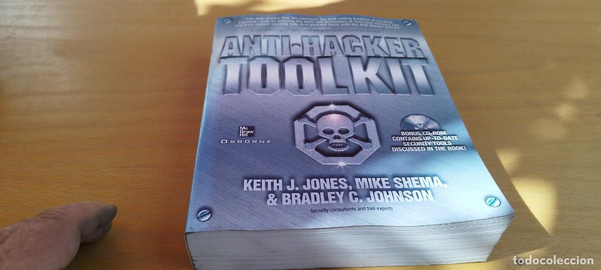 Libros de segunda mano: ANTI HACKER TOOLS/MCGRAW HILL/INGLES: Kit de herramientas antihacker - Foto 2