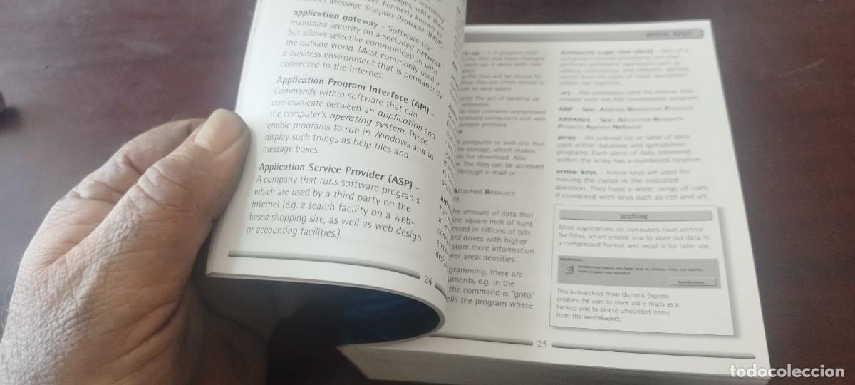 Libros de segunda mano: INTERNET DICTIONARY / DK / ZUX13 EN INGLES diccionario internet - Foto 10