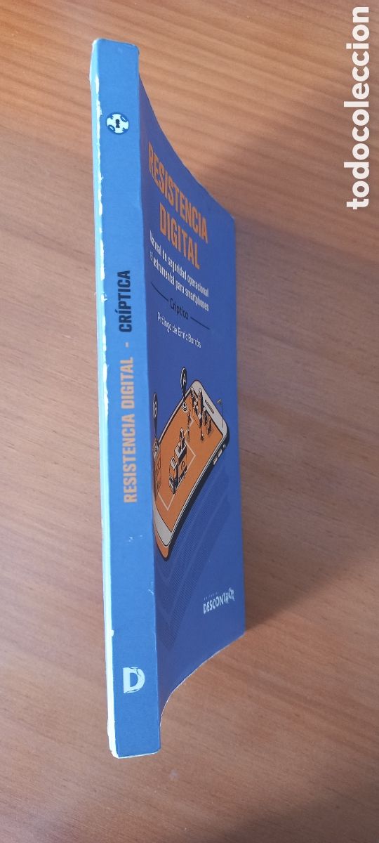 Libros de segunda mano: Resistencia Digital de Cr&iacute;ptica pr&oacute;logo Enric Borr&aacute;s editorial descontrol 2019 - Foto 2
