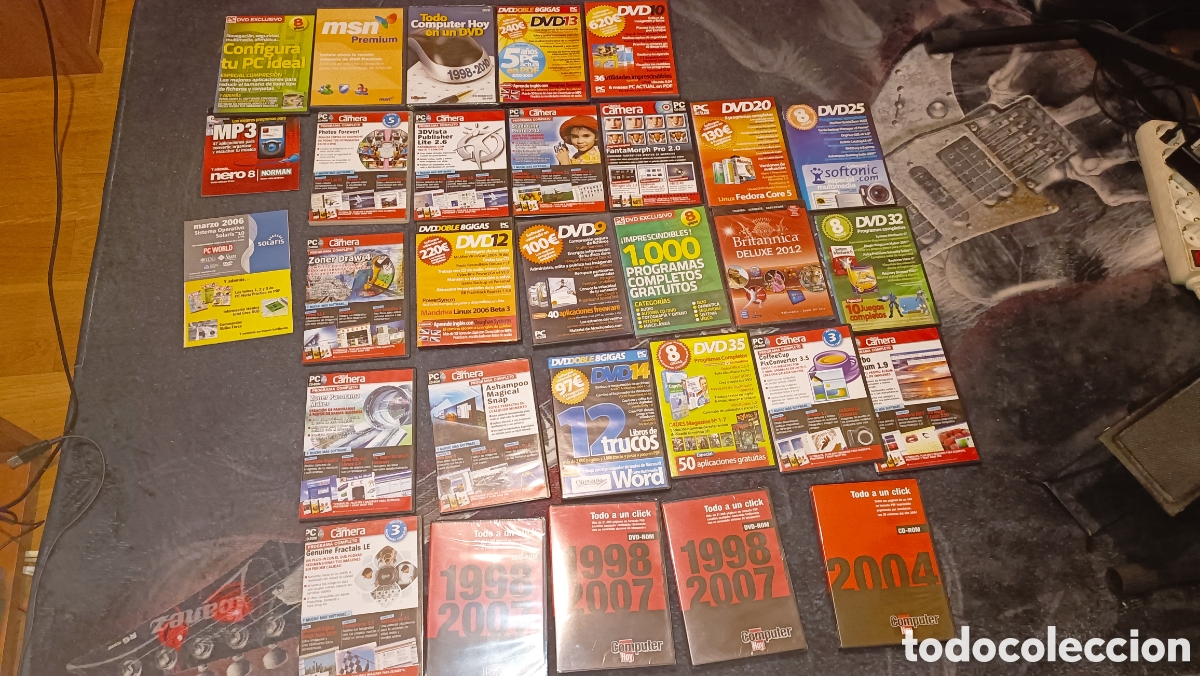 Libros de segunda mano: 30 CD DVD inform&aacute;tica Vintage