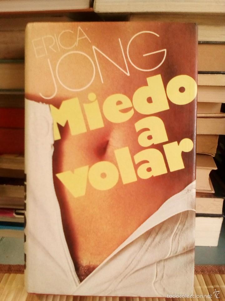 Libros de segunda mano: Miedo a volar - Erica Jong - Foto 1