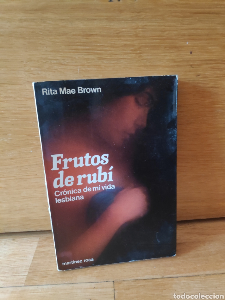 Libros de segunda mano: Rita mae Brown frutos de Rub&iacute; - Foto 1