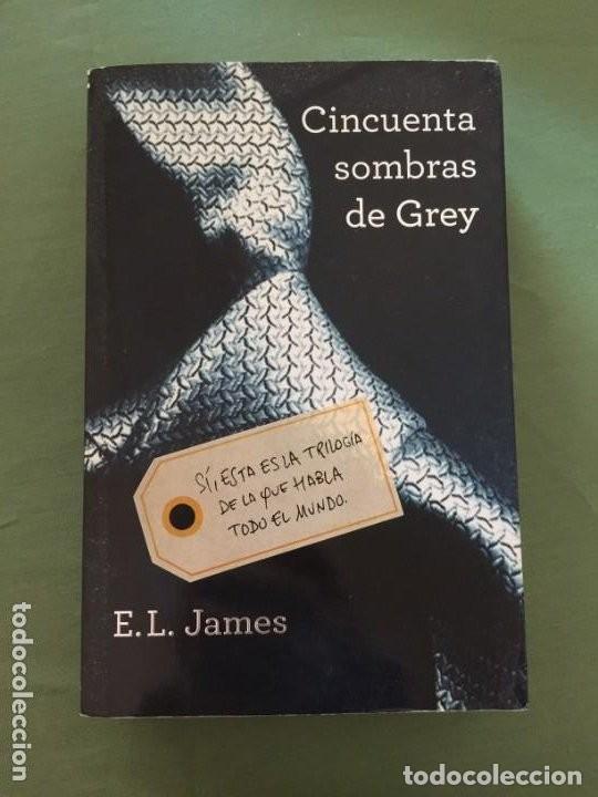 Libros de segunda mano: Cincuentas sombras de Grey. E.L. James - Foto 1