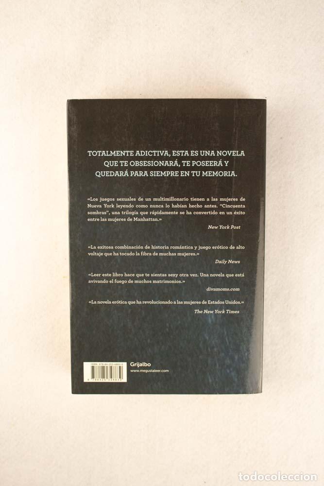 Libros de segunda mano: Cincuenta sombras de Grey - E. L. James - Foto 2