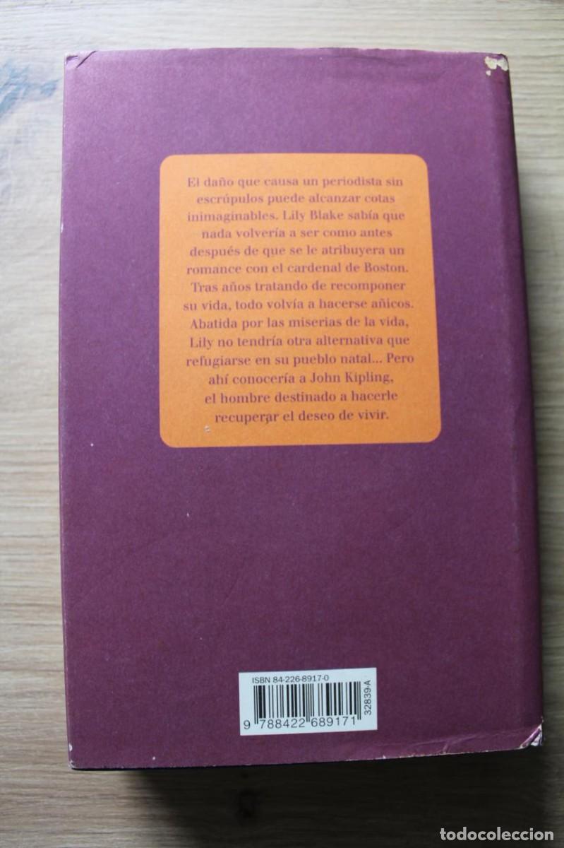 Libros de segunda mano: El lago del deseo Barbara Delinski - Foto 2
