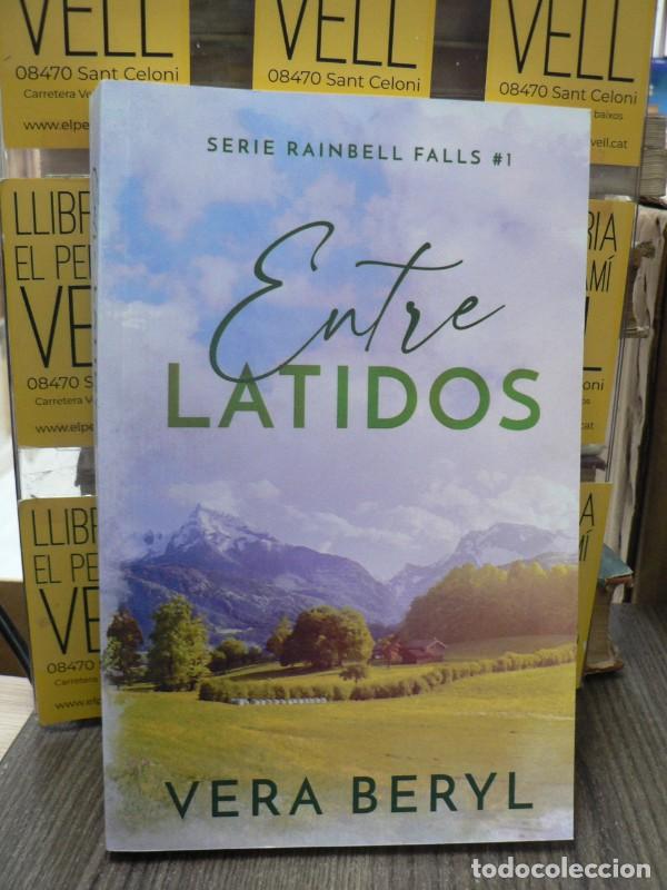 Libri di seconda mano: Entre latidos: Un romance - Vera Beryl - Autor editor - Rainbell Falls n&ordm; 1