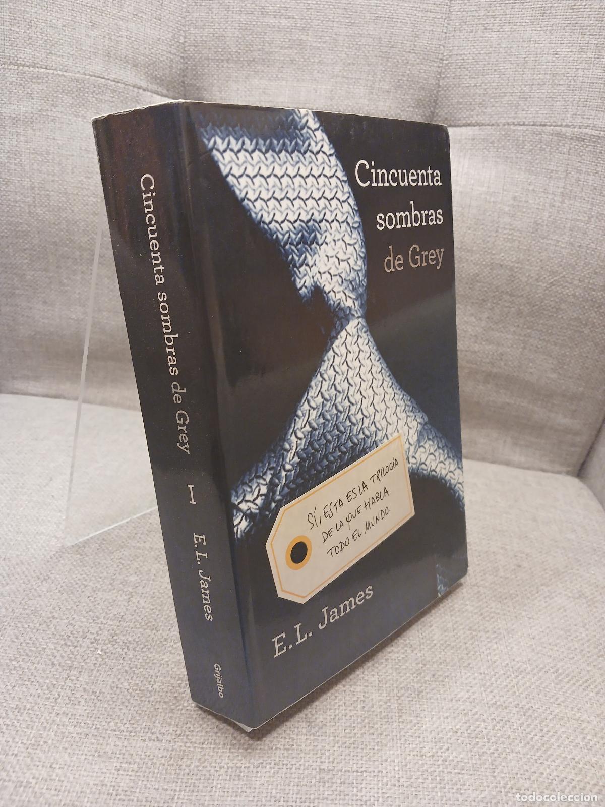 Libros de segunda mano: Cincuenta sombras de Grey - E. L. James - Foto 2