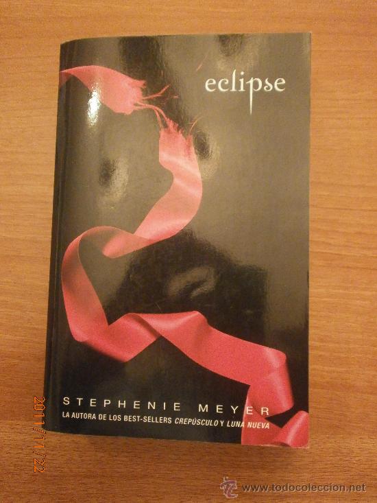 Libros de segunda mano: LIBRO - ECLIPSE -  DE STEPHENIE MEYER - - Foto 1
