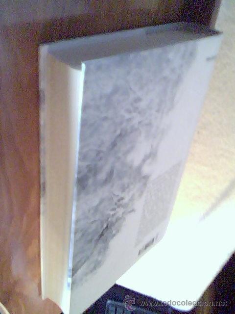 Libros de segunda mano: KEN FOLLET EN EL BLANCO - CIRCULO DE LECTORES - - Foto 2
